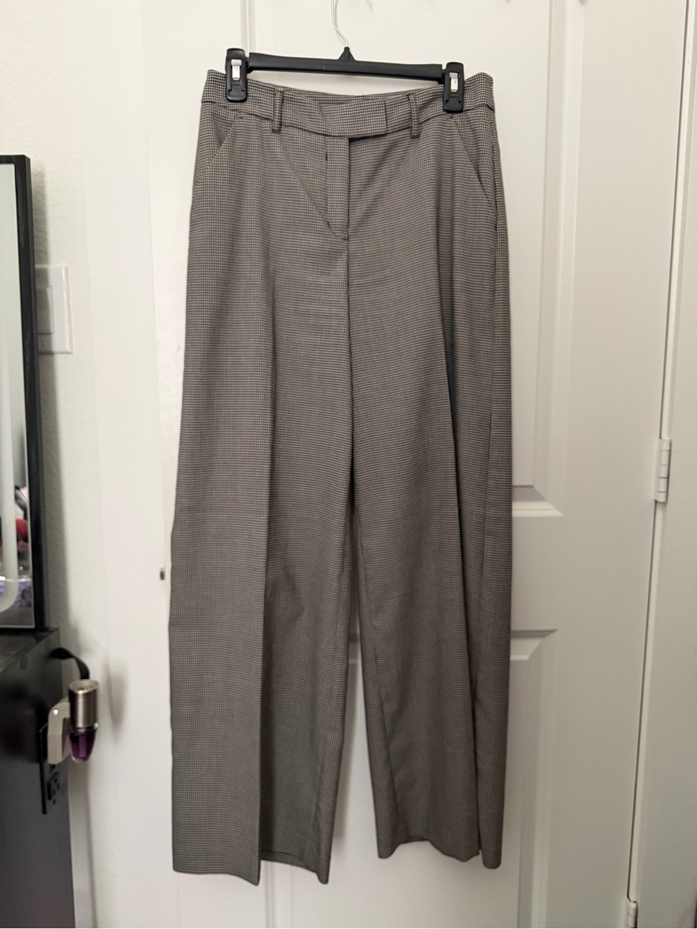 Classic Wide-Leg Dress Pants in Taupe Houndstooth Size 4R
